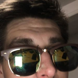 Meet your Posher, Cole